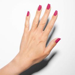 Dip Powder Gelish : Une alternative durable et élégante pour des ongles parfaits