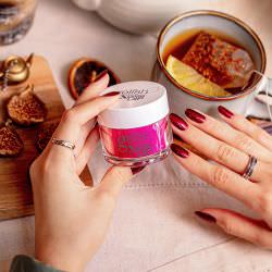 Dip Powder Gelish : Une alternative durable et élégante pour des ongles parfaits
