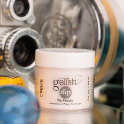 Dip Powder Gelish : Une alternative durable et élégante pour des ongles parfaits