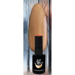 Sublimez vos manucures avec la collection CHIC & GLOSSY de Luxury Nails en Rose Beige