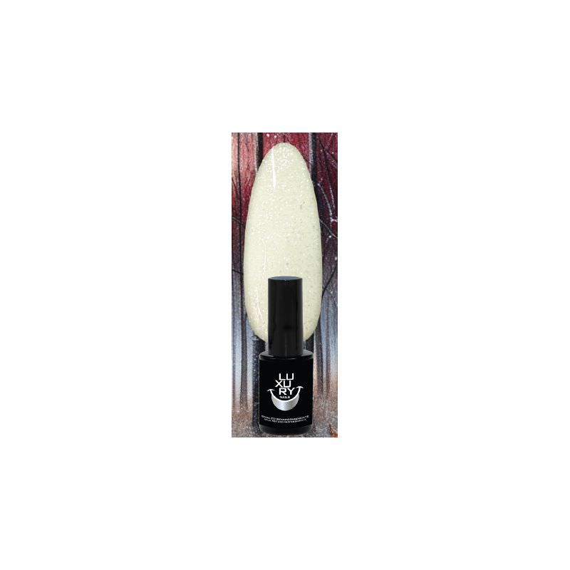 Sublimez vos manucures avec la collection CHIC & GLOSSY de Luxury Nails en Effet Pailleté