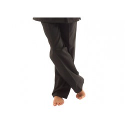 Pantalon et tunique de couleur noire, le confort au meilleur prix