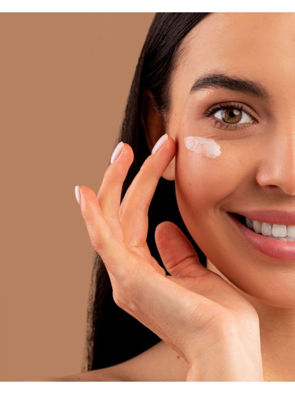 Contour des Yeux K-Beauty 👁️ Eye Patches & Sérums | Esthétique Market